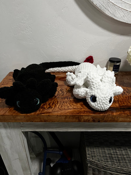 Crochet night and light fury dragons