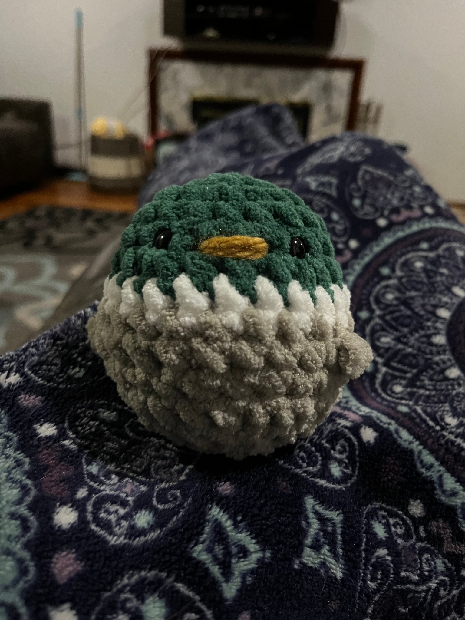 Small crochet birds