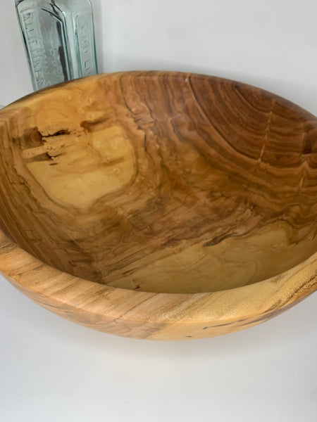 Large figured apple bowl