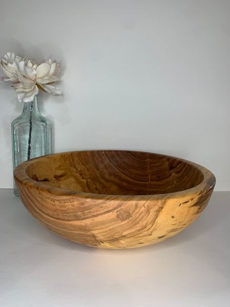 Large figured apple bowl